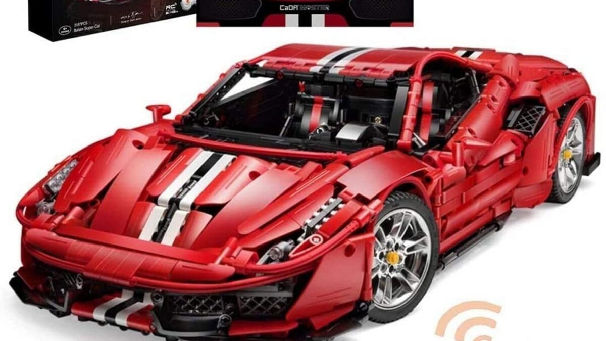 「CADAマスター C61042w！1:8スケールのスポーツカーが特価！」